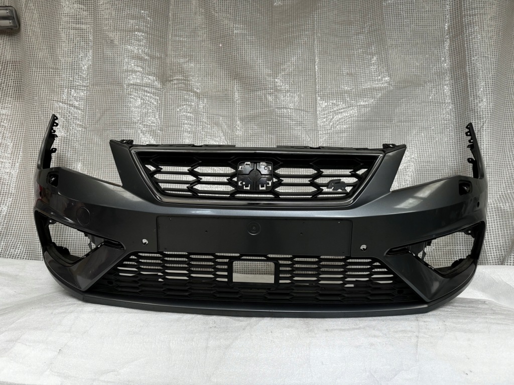 Купити Seat leon fr рестайлінг  17- бампер передній