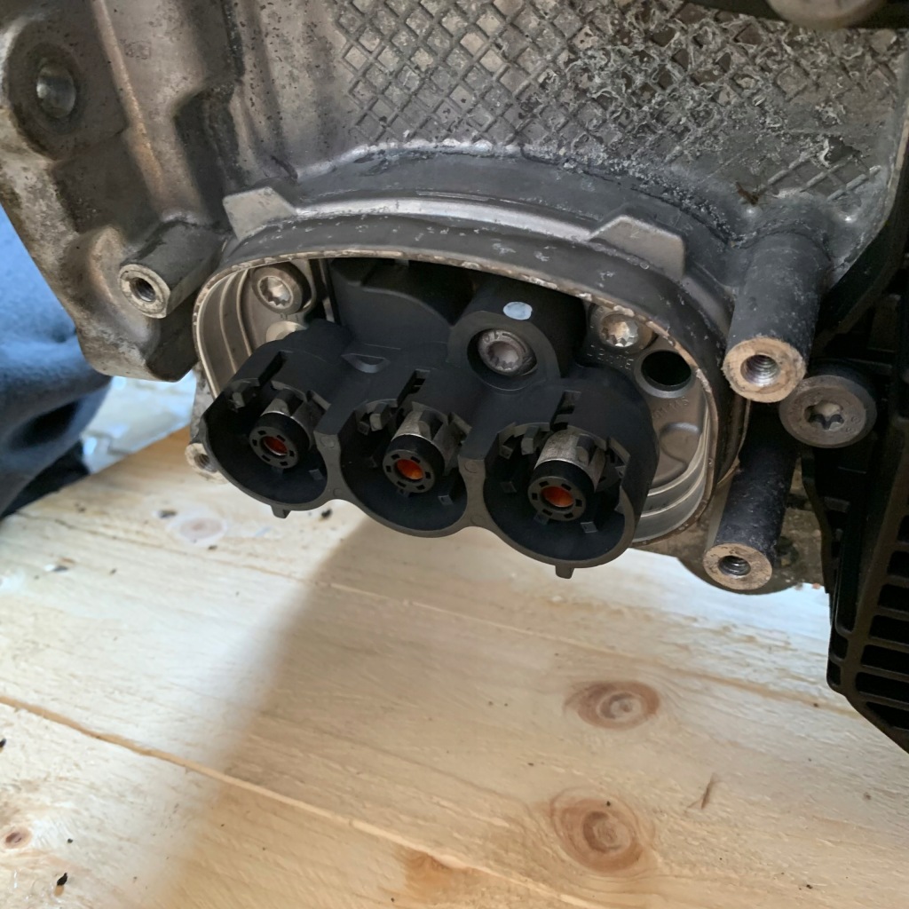 Jaguar f-pace x761 гибрид 2.0 коробка передач передач 8p75ph mx63-7j426-aa с Разборки