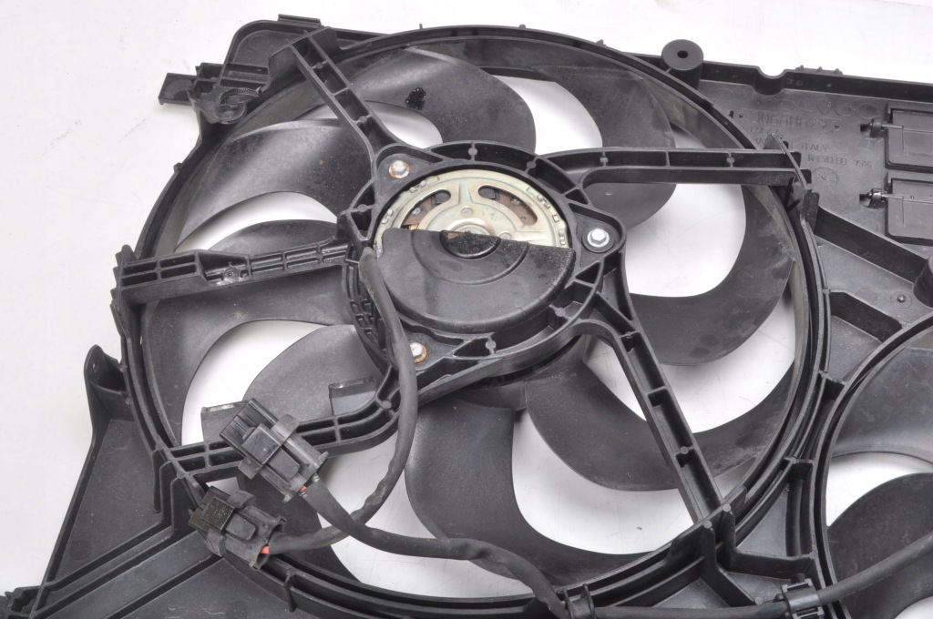 Xc60 xc70 s60 v60 v70 s80 2.0 d4 вентилятор радиатора воды рестайлинг  p30668629 Недорого