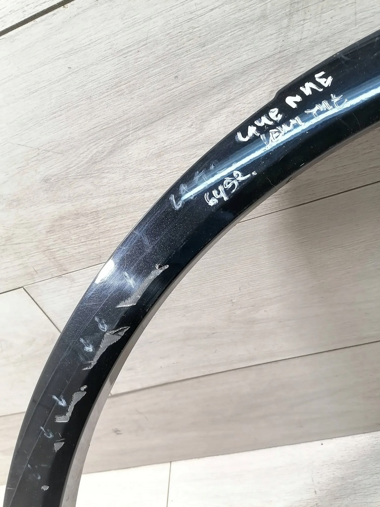 фото №8, Cayenne молдинг крыло левый задняя 9y0854731j