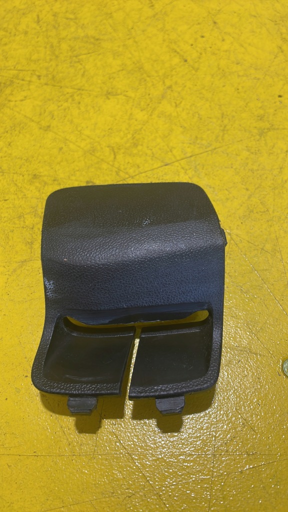 Купить Peugeot bipper - заглушка ремней - 1311465070