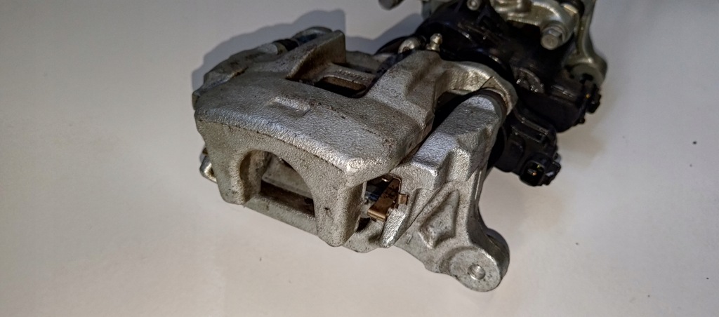 фото №15, Mitsubishi eclipse cross outlander супорт гальмівний задня електричний