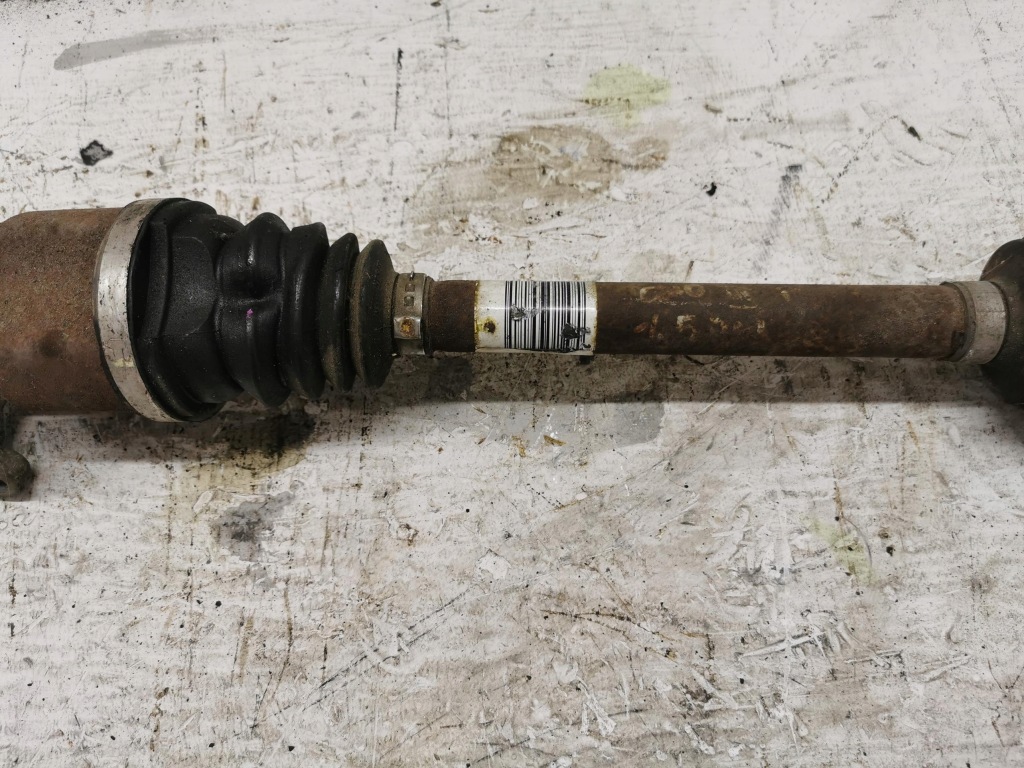 Приводной вал длинная правый  перед renault clio 3 1.5 dci Доставка