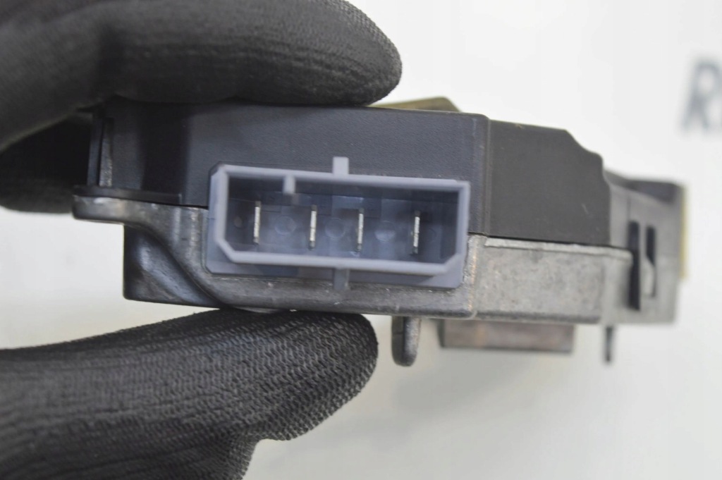 фото №3, Opel signum 2007 реле вентилятор