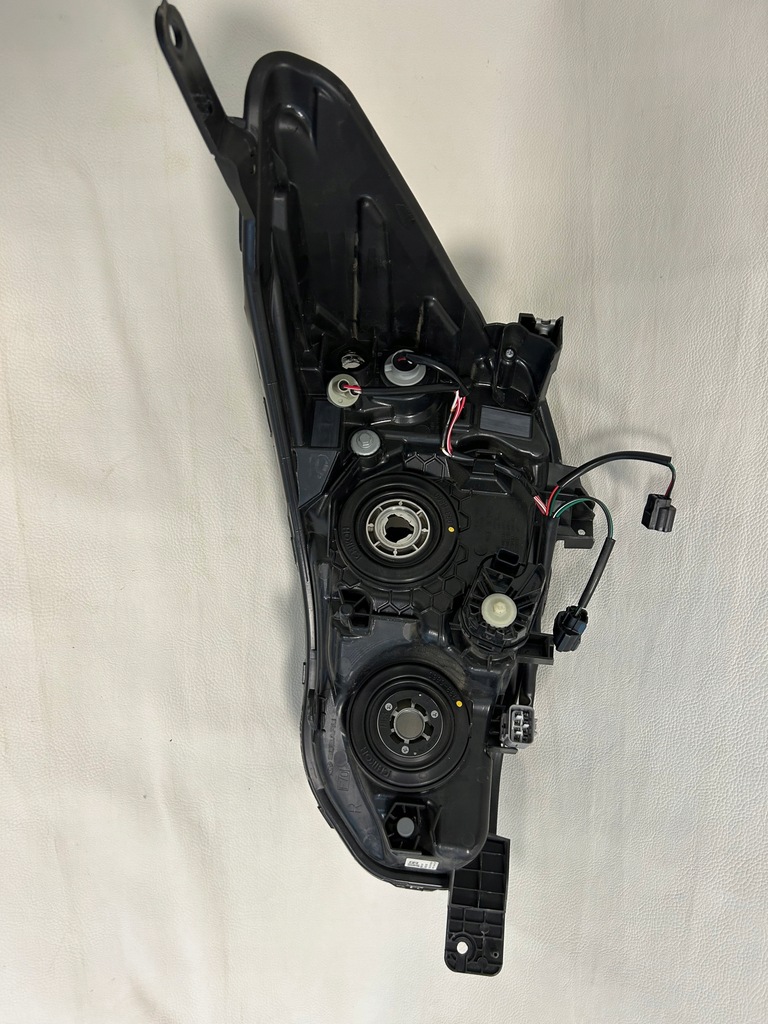 фото №9, Subaru xv lift лампа перед h7 h4 права перед 19-