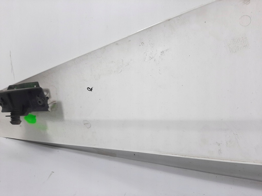 фото №14, Scania r410 euro6 poj 12742 14r ветровик спойлер верхний кабины правая 1348514