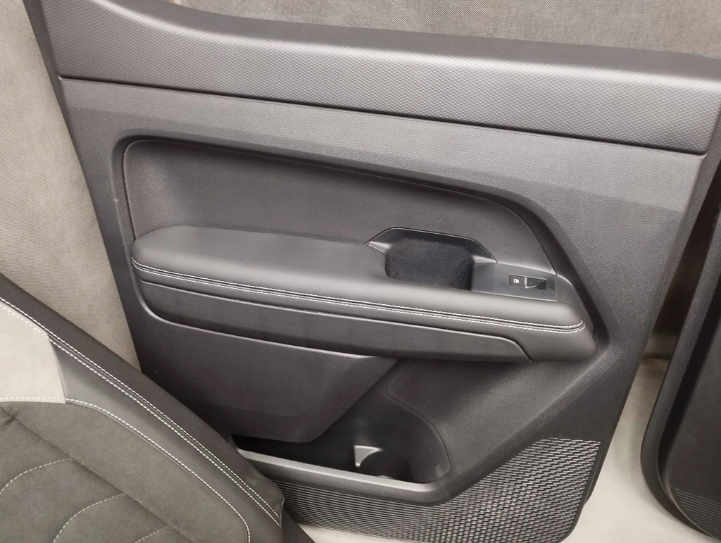 фото №11, Vw amarok ii 2023 сидіння обшивки сидіння kanpa подушки безпеки alcantara