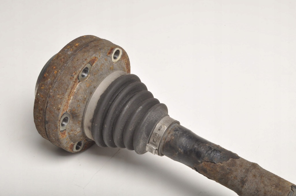 Audi q7 4.2 tdi 326km привідний вал права задня 7l8501201a Недорого