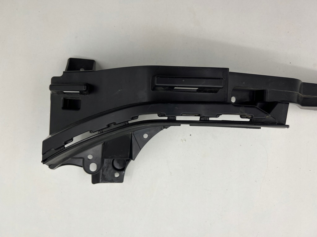 Правий напрямна кронштейн бампера заднього range rover sport iii l461 2022- Київ