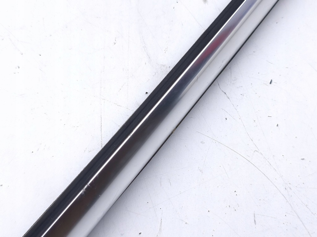 Купити Mercedes-benz a w177 2019 молдинг скло двері передніх