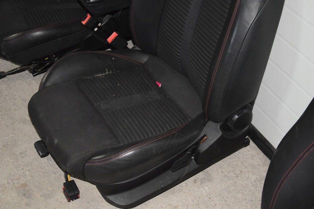 фото №6, Alfa romeo giulietta sportiva qv сиденья заднее сиденье кожа