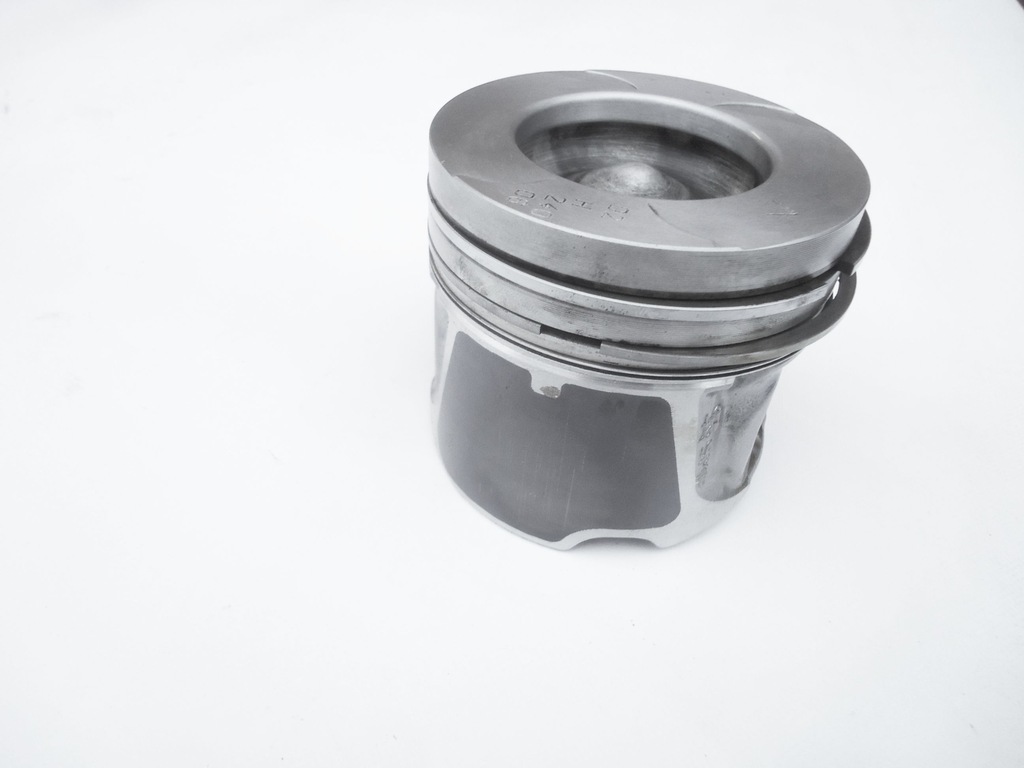 фото №2, Nissan primastar 2,0dci поршень 10652 оригинал