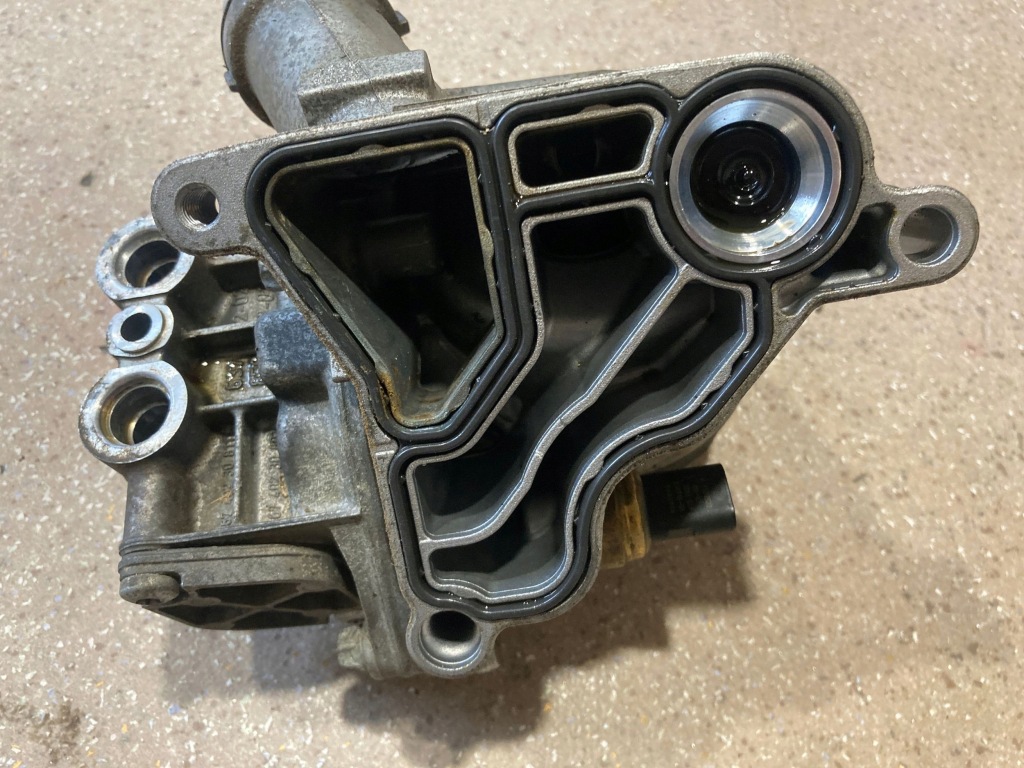 Основание фильтра масла bmw m4 f82 f83 7850293 Оригинал