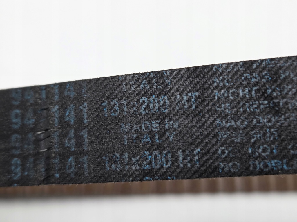 Ремень распределительного вала peugeot citroen toyota ford 1.5 blue hdi yh01 9819401580 Киев