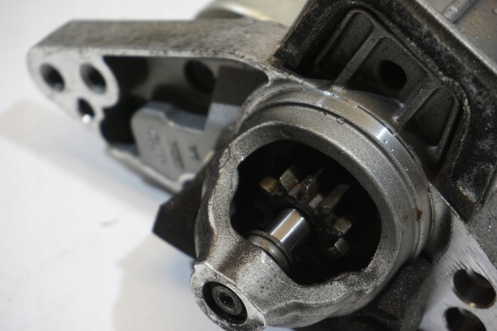 Mercedes a-klasa w177 стартер 233002449r Недорого