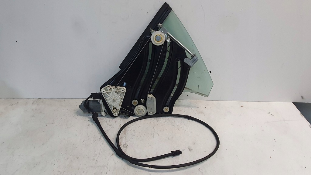 Купить Подъемник стекло задний  левый mercedes slk w171 96-