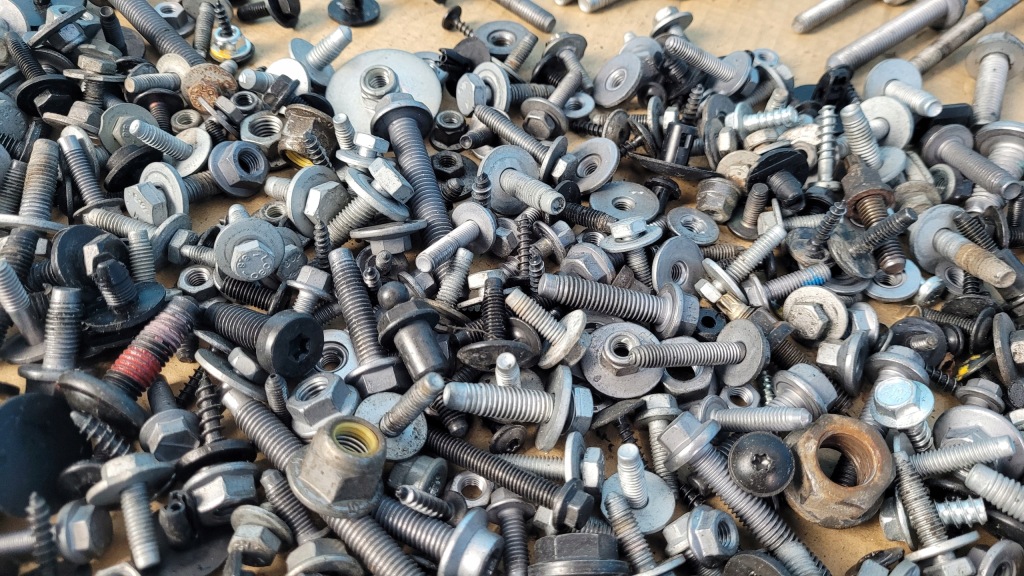 фото №14, Opel astra l vi gse 23r болти кузов підвіска салону 12,3kg