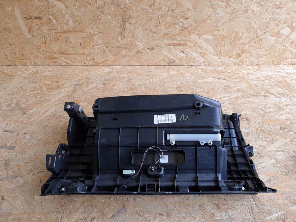 фото №6, Jaguar f pace бардачок пассажира