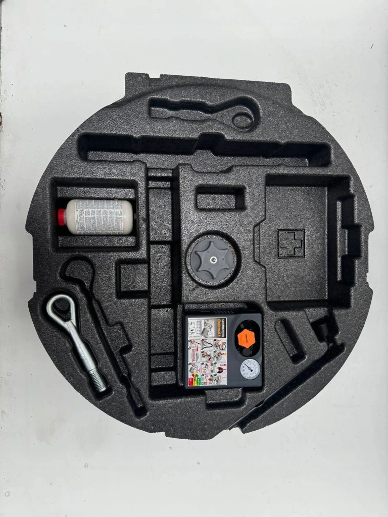 фото №1, Renault kadjar набор ремонтный вкладыш багажника