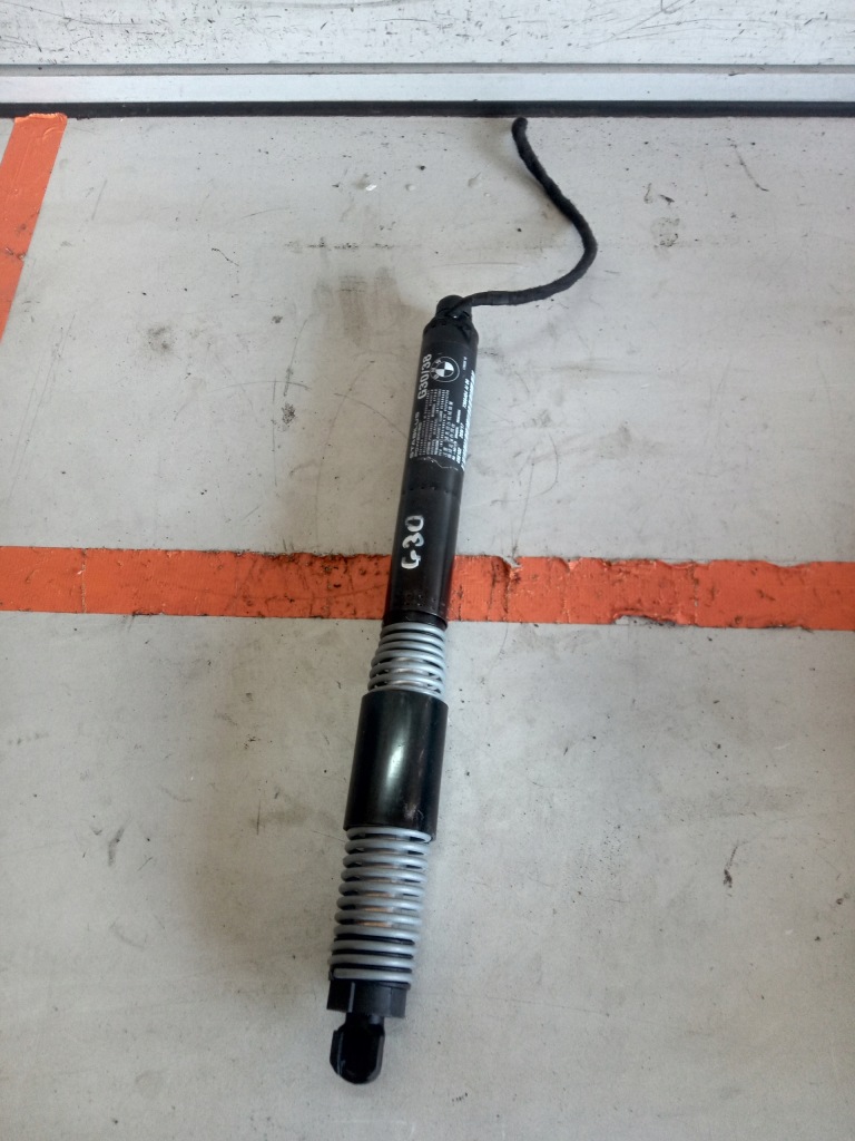 фото №1, Bmw 5 g30 привід кришки 7366404