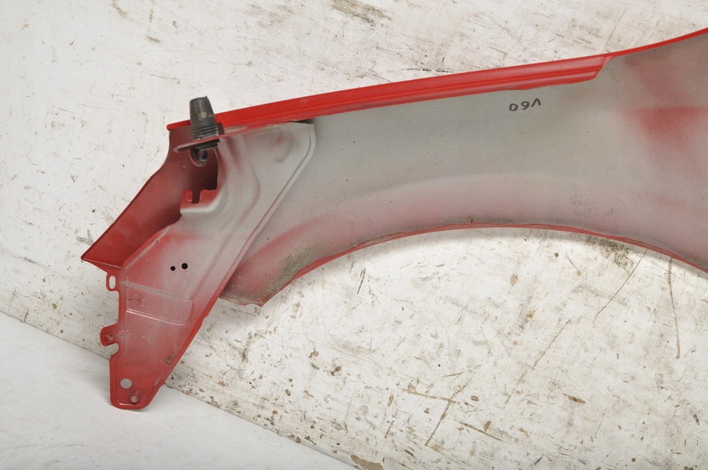 фото №10, Volvo s60 ii v60 крыло правый перед передний przed lift