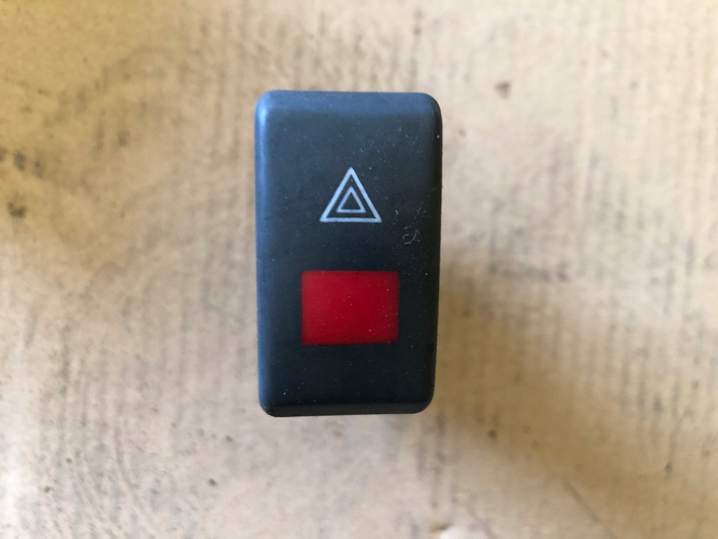 фото №1, Аварийная переключатель skoda octavia 1996-2000