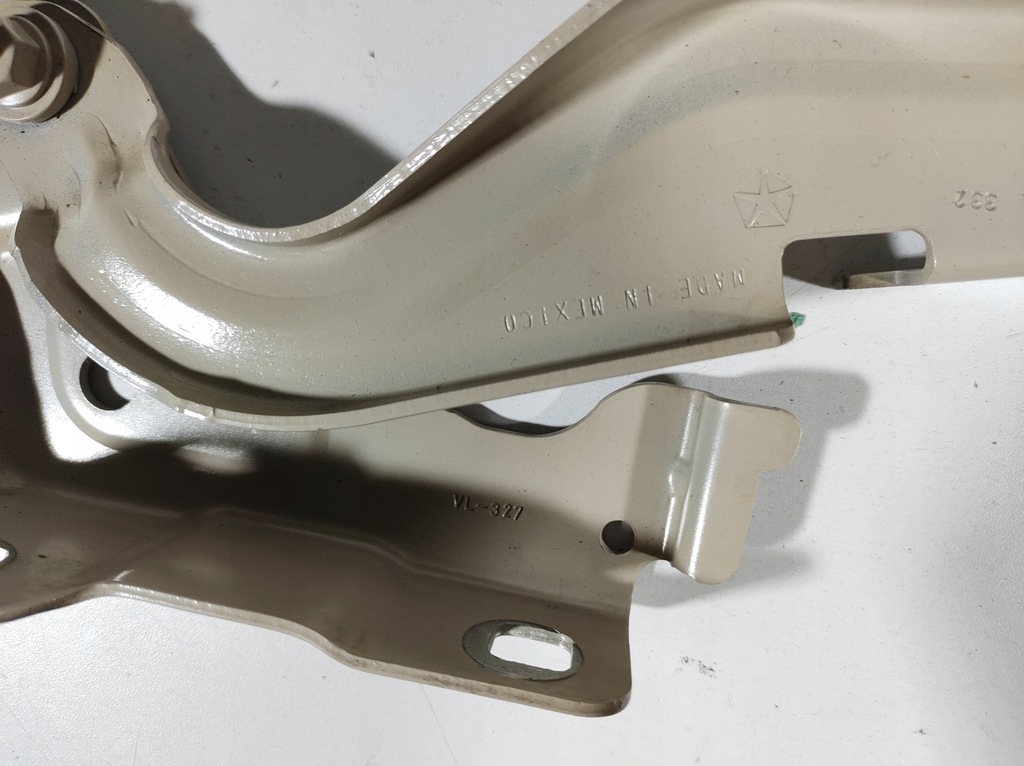 фото №9, Jeep compass 17r- петля капот левый