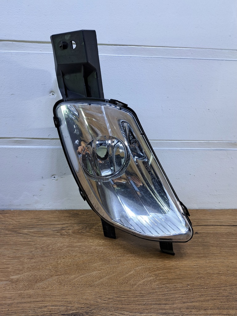 фото №1, Peugeot 308 противотуманная фара правый 9674041580