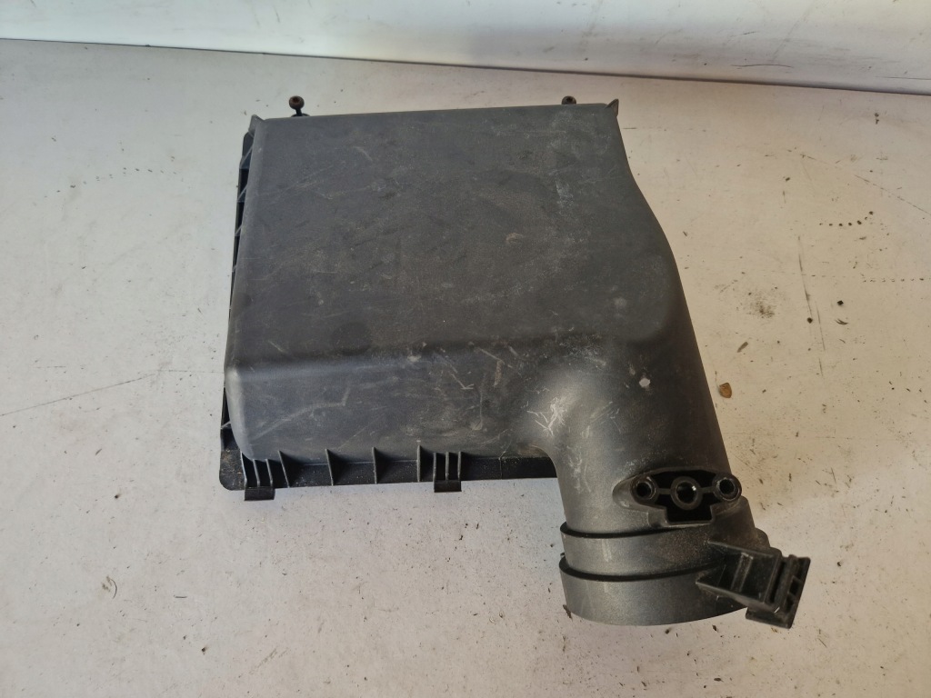 фото №1, Корпус фільтра повітря mercedes w246 1.8 cdi 2013r