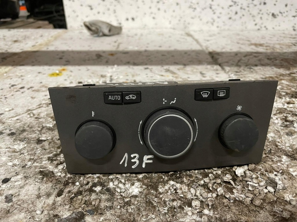 фото №1, Панель управление обдув opel astra h 132245121