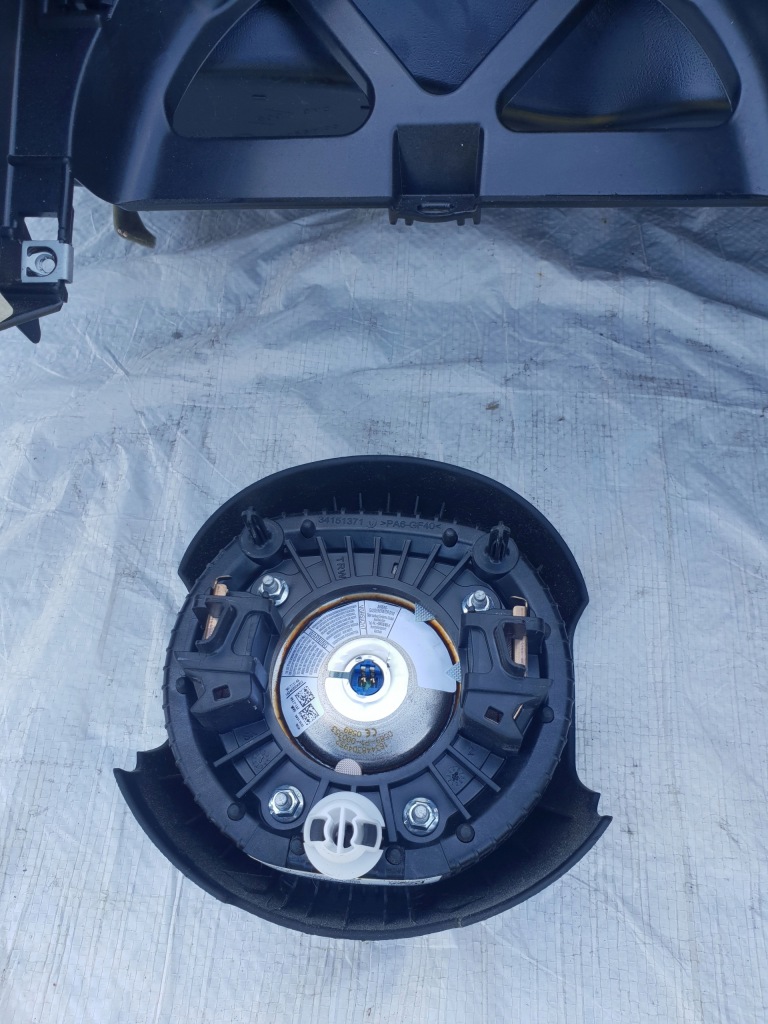 Renault twingo iii 14-18 приборная панель панель  приборная панель подушка air bag ремни Недорого