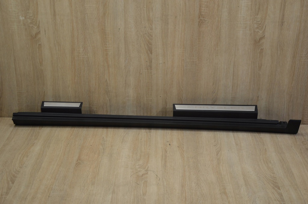 фото №1, Накладка поріг права lancia delta iii