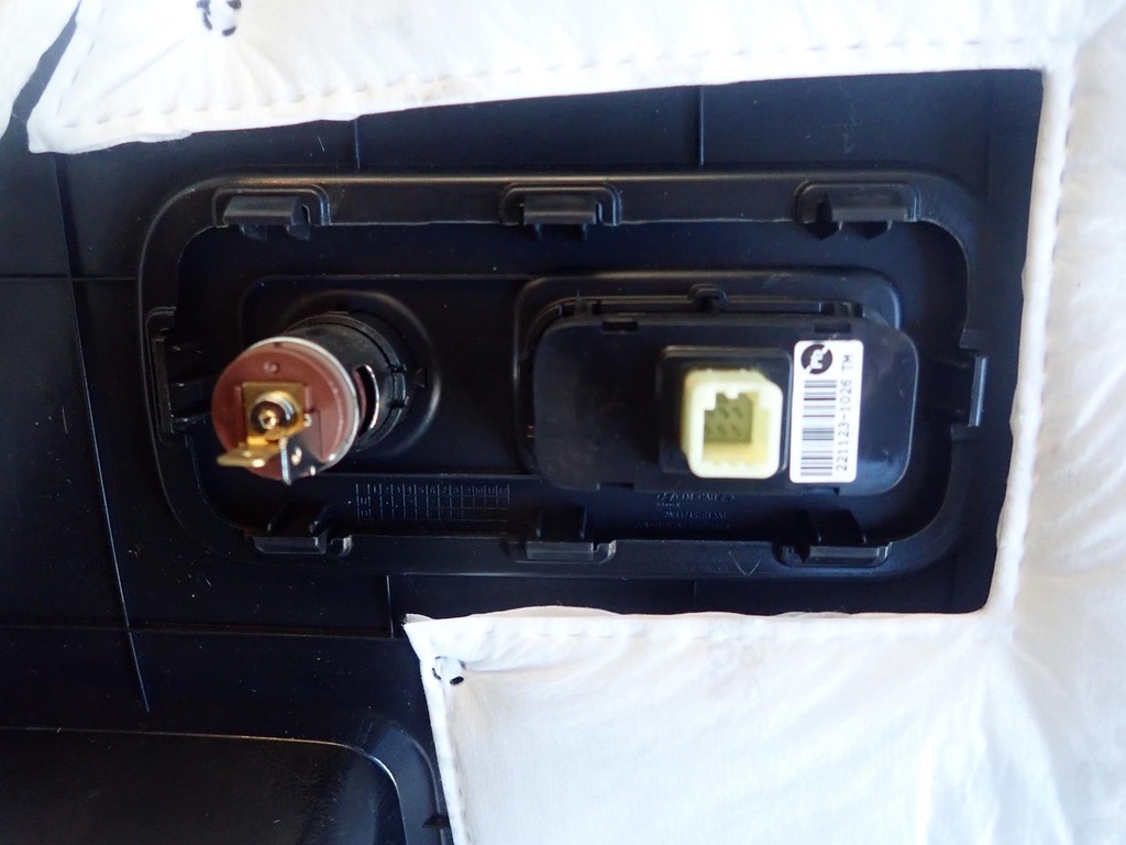 фото №4, Обшивка багажника правый задняя hyundai santa fe iv 18-