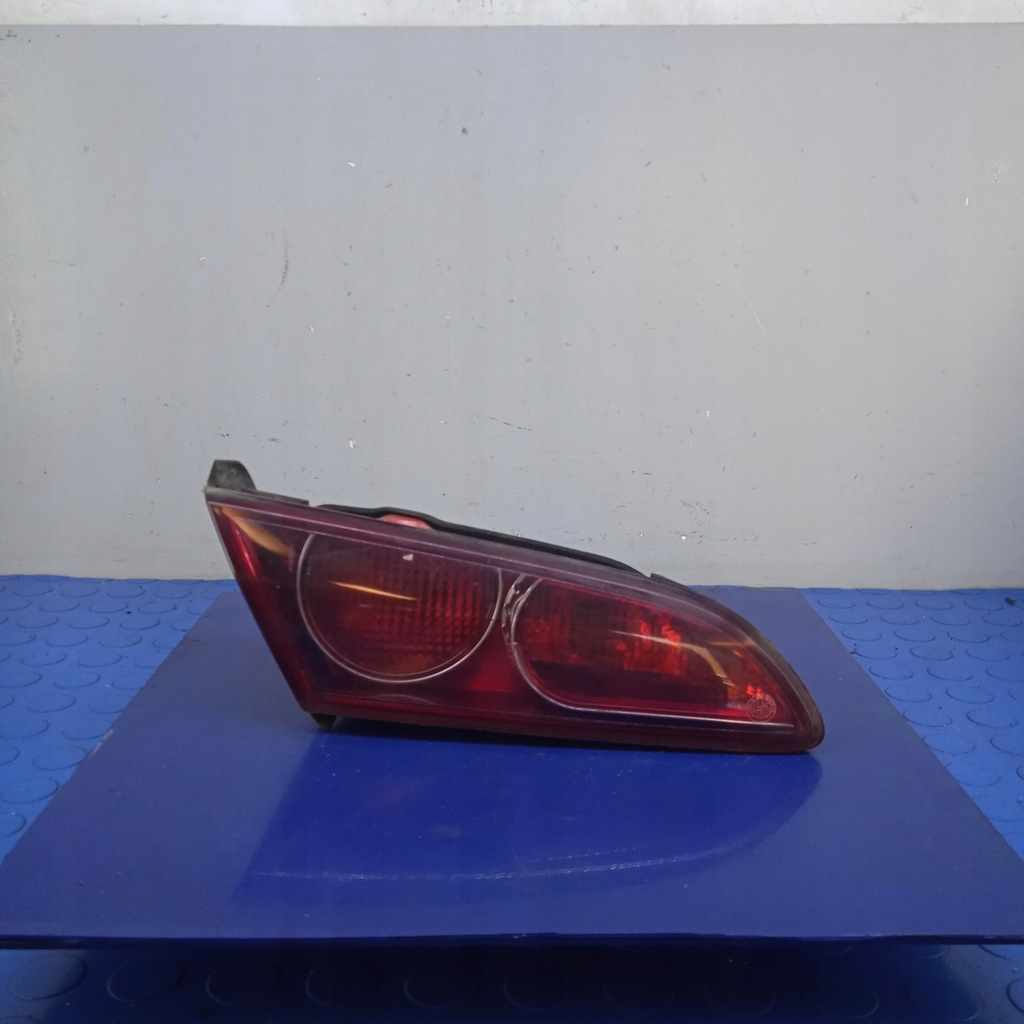 фото №1, Alfa romeo 159 1.9jtd лампа ліва задня w кришка f939298002