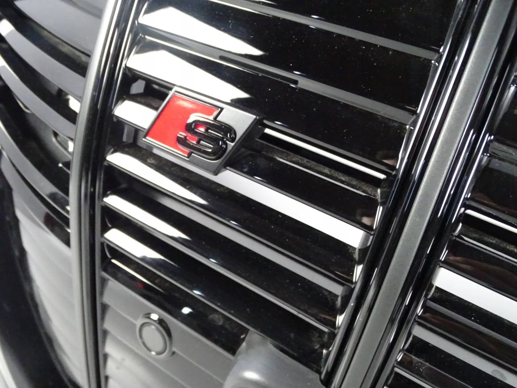 фото №7, Бампер перед передній audi e-tron 4ke s-line