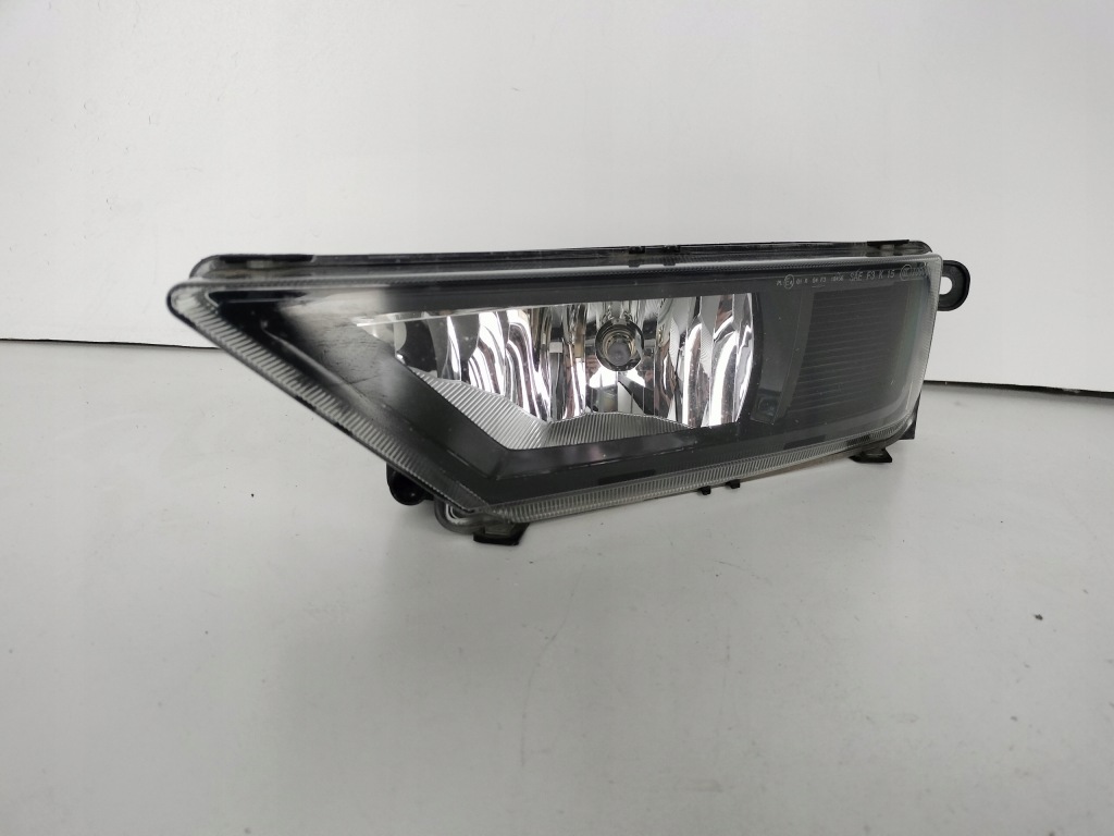 фото №1, Противотуманная фара левый vw tiguan 5na 16-