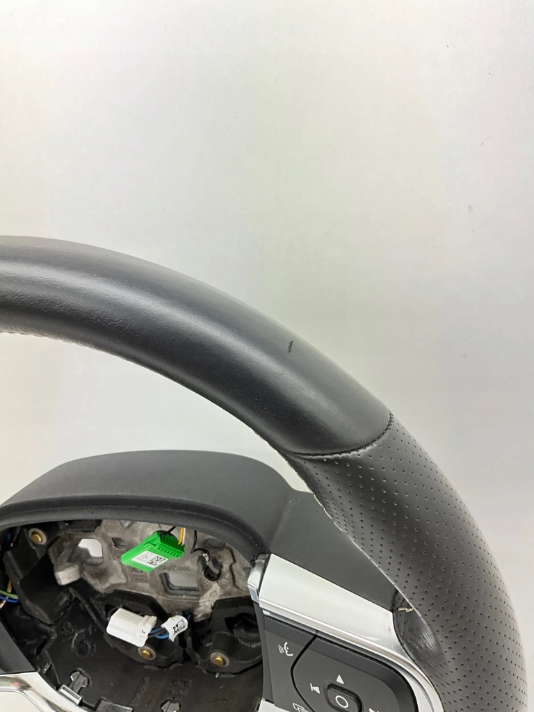 фото №4, Volvo xc40 ii воздуховод кожа r-dersign