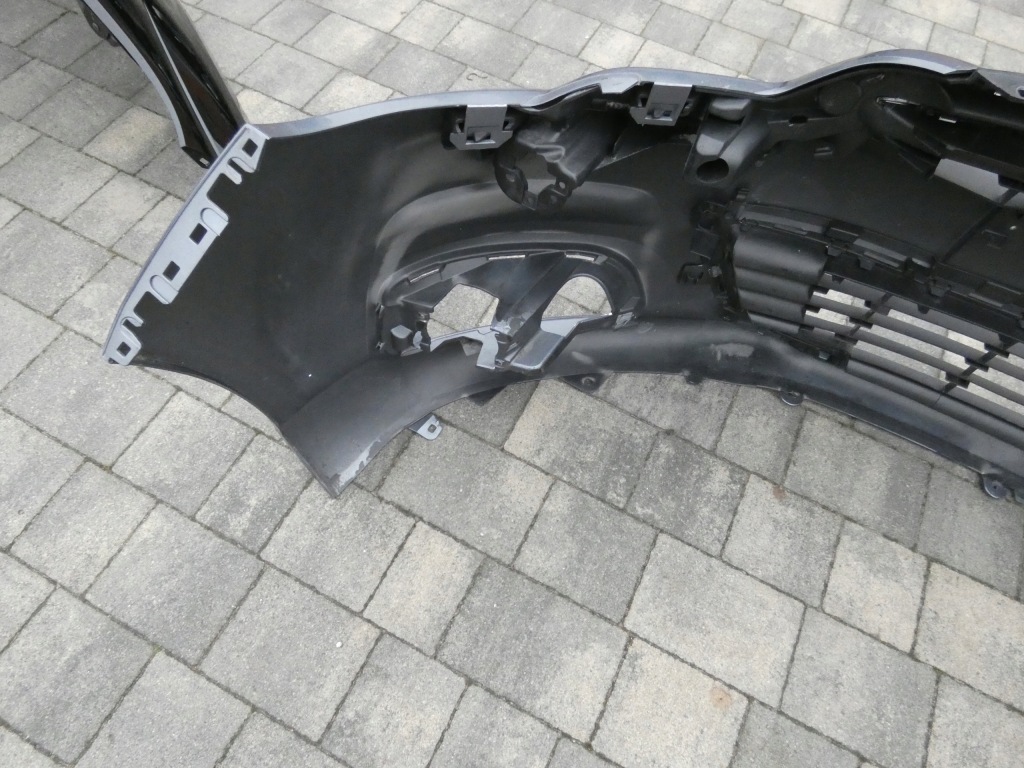 Бампер, решётка радиатора, решётка citroen c-4 Недорого