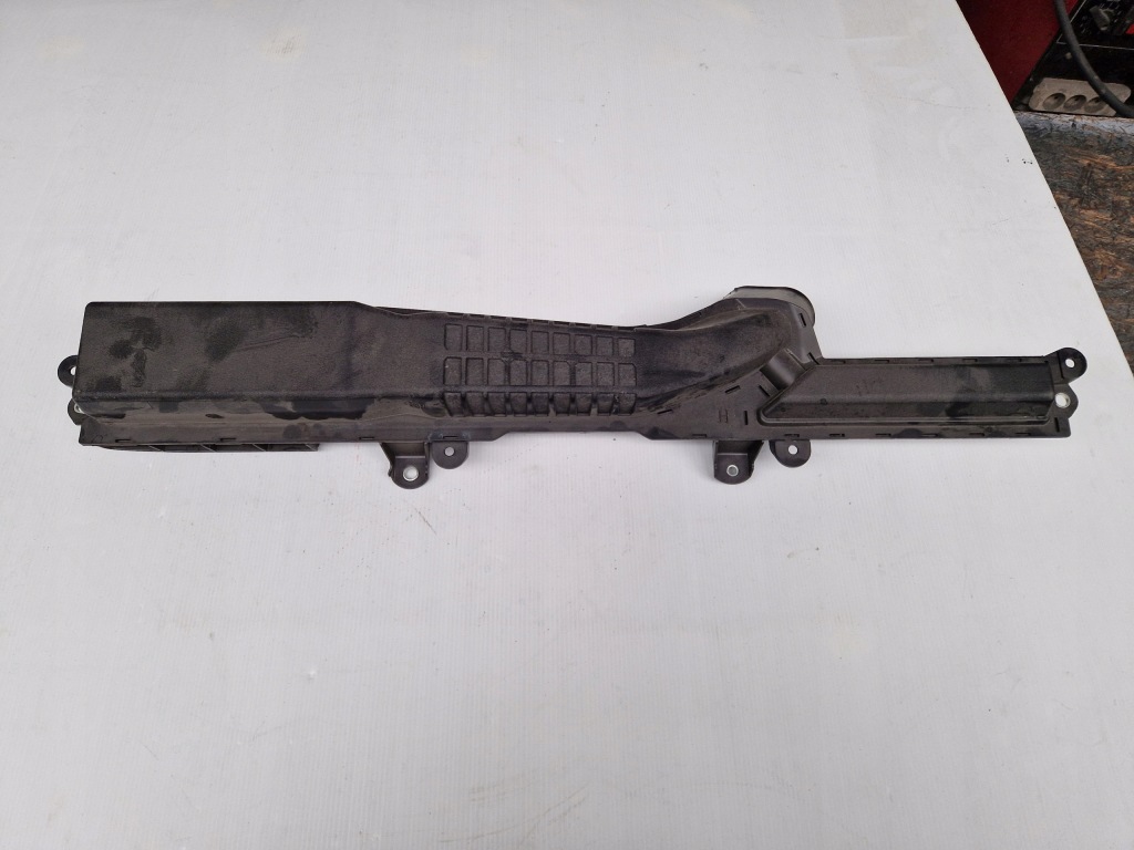 фото №1, Toyota chr , corolla e21 - впуск повітря резонатор