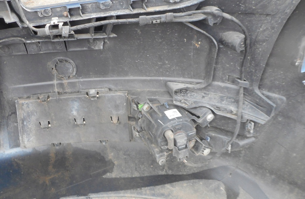 фото №10, Audi a4 b7 бампер передній перед решітка радіатора