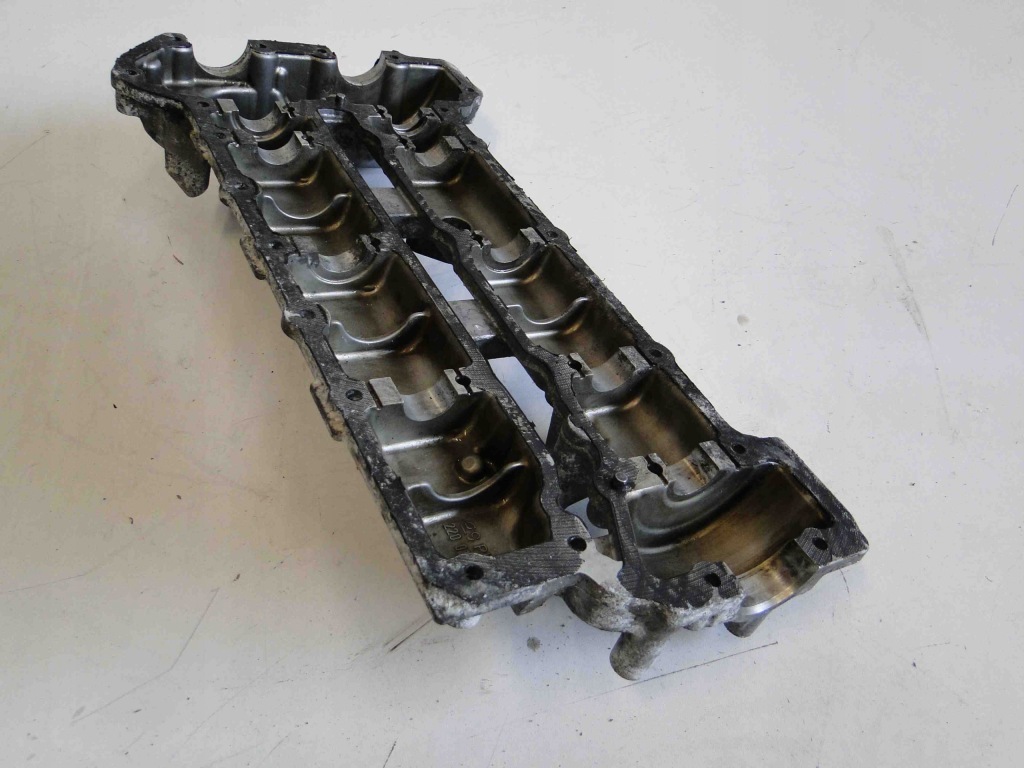 Купить Крышка клапанов r klasa w251 om642 a6420101630