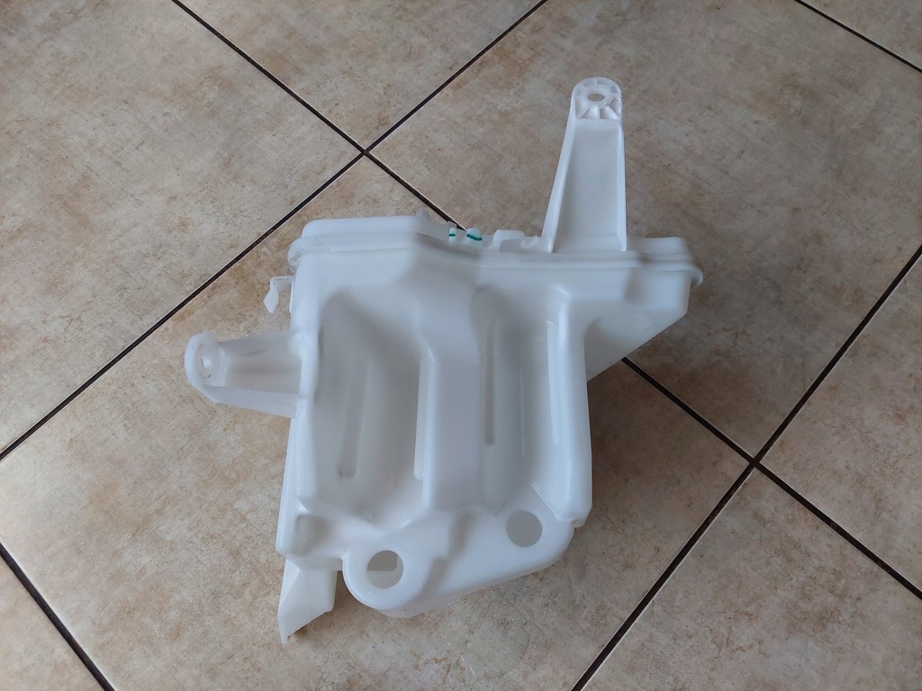 фото №5, Бачок омывателя - toyota verso - 09-12