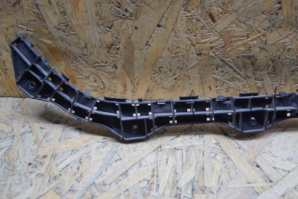 фото №10, Subaru wrx напрямна кронштейн бампера правий задня