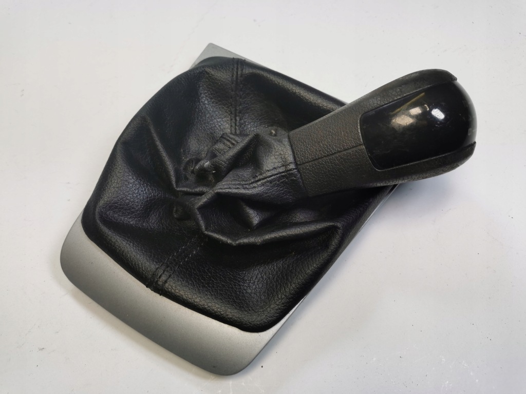 фото №1, Octavia ii ручка чохол передач механічна коробка передач 6 1z1