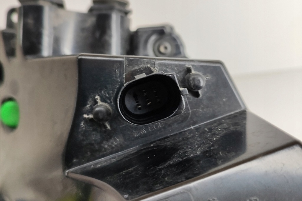 фото №6, Audi e-tron gt задні ліва світло задні 4j3945091 електрика 2022 lhd 23