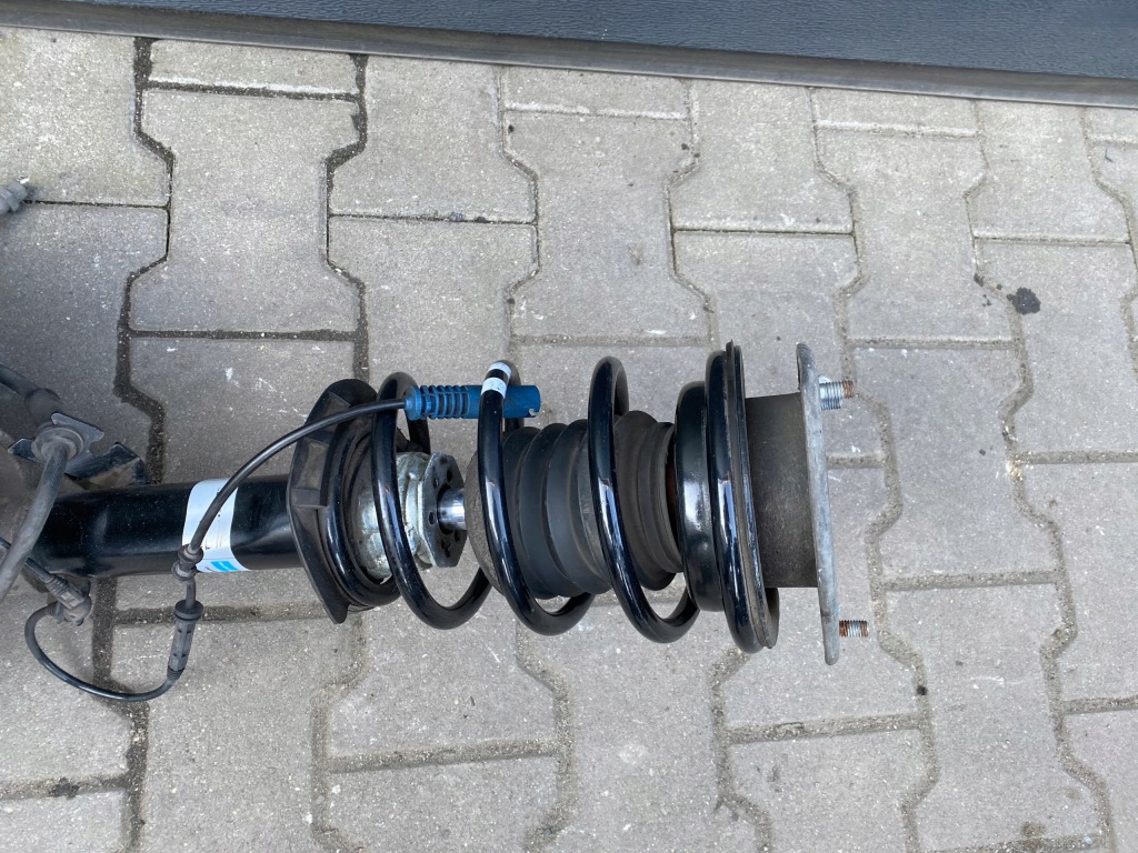 фото №4, Mini r56 1.6 vti поворотний кулак лапа амортизатор амортизаторна стійка правий