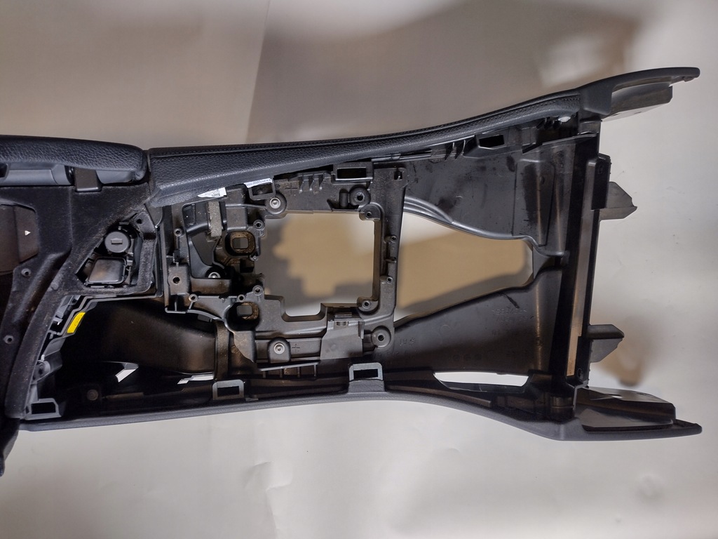 фото №9, Туннель подлокотник решётки обдув bmw f11 europa