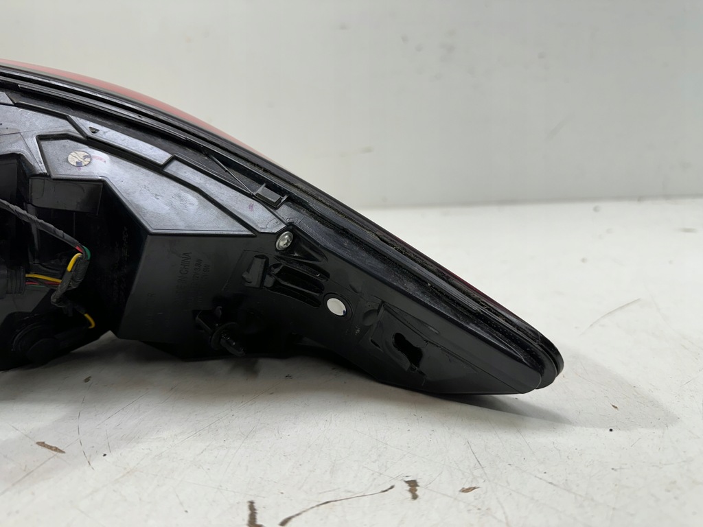 фото №11, Лампа левая задняя mg zs europa zs11mce