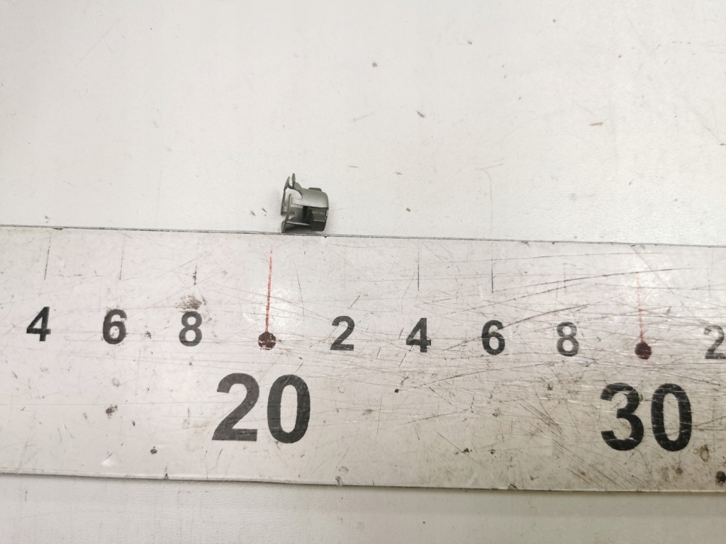 Гайка корпус отопителя, m6 opel vivaro-b оригинальный номер 93861119 с Разборки