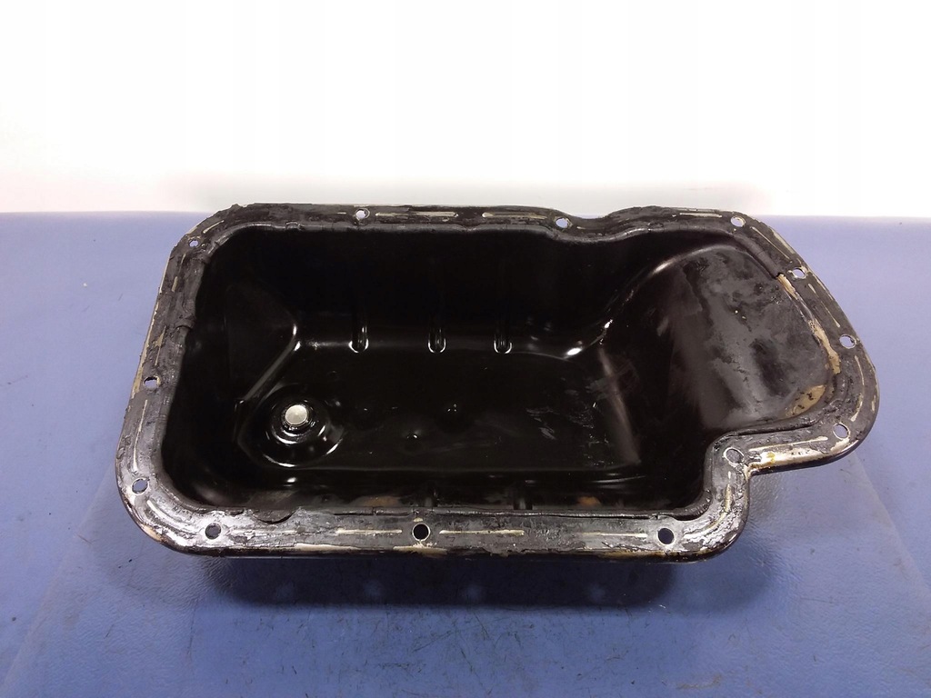 фото №1, Peugeot 207 1.4 поддон масляная 10fe03